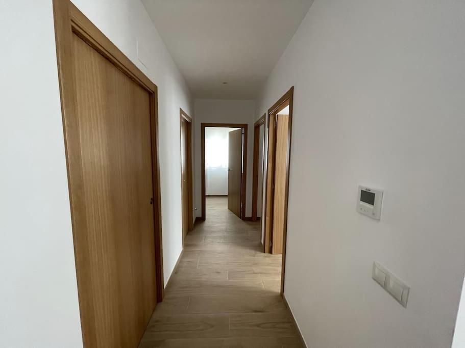 Malvarrosa 5px 2bth 5 Min Beach. Wifi. *